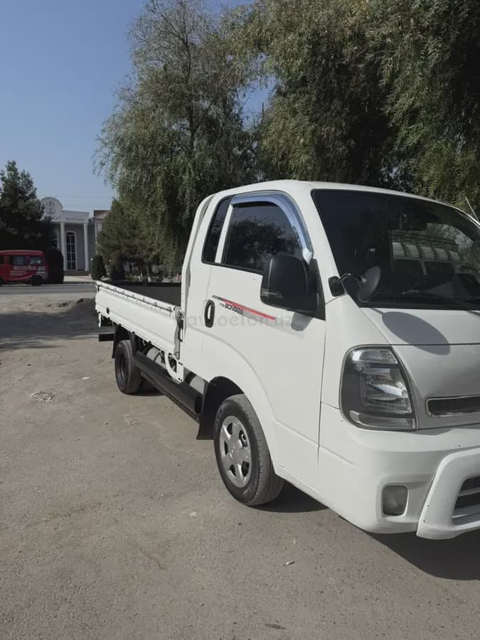 Kia Bongo 2021 — 1