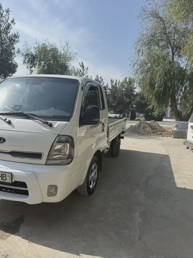 Kia Bongo 2021 — 2