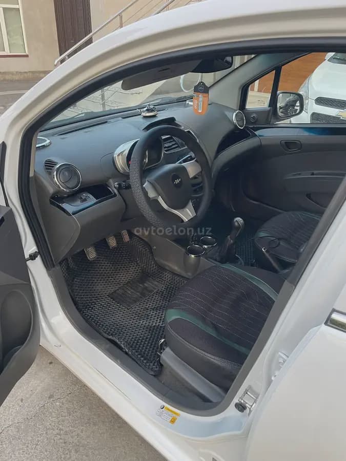 Chevrolet Spark, 2 позиция 2020 — 3