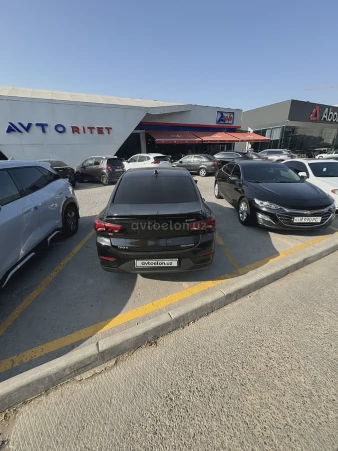 Chevrolet Onix 2025 — 3