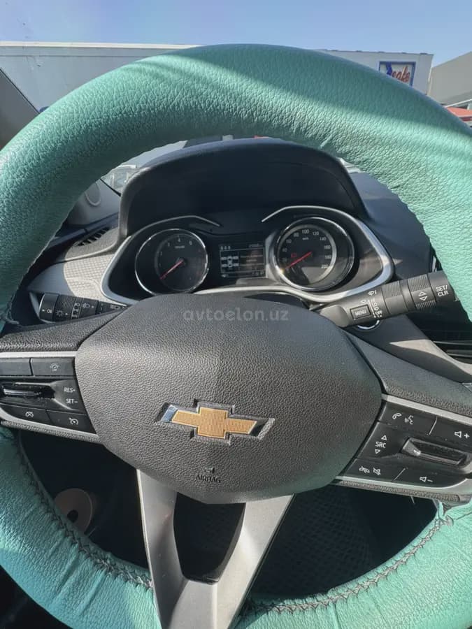 Chevrolet Onix 2025 — 5