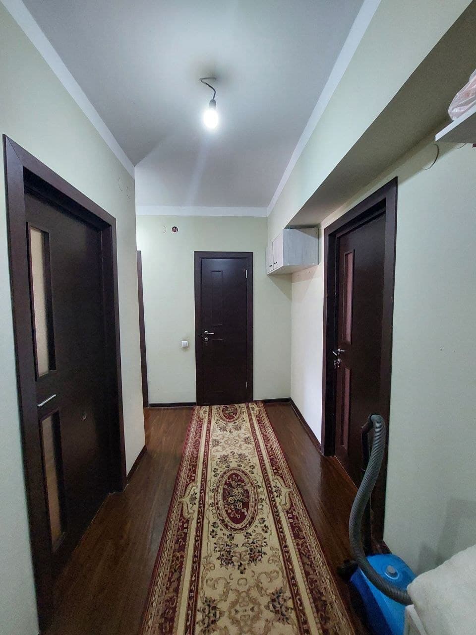 2 xona Qorasaroyda — 5
