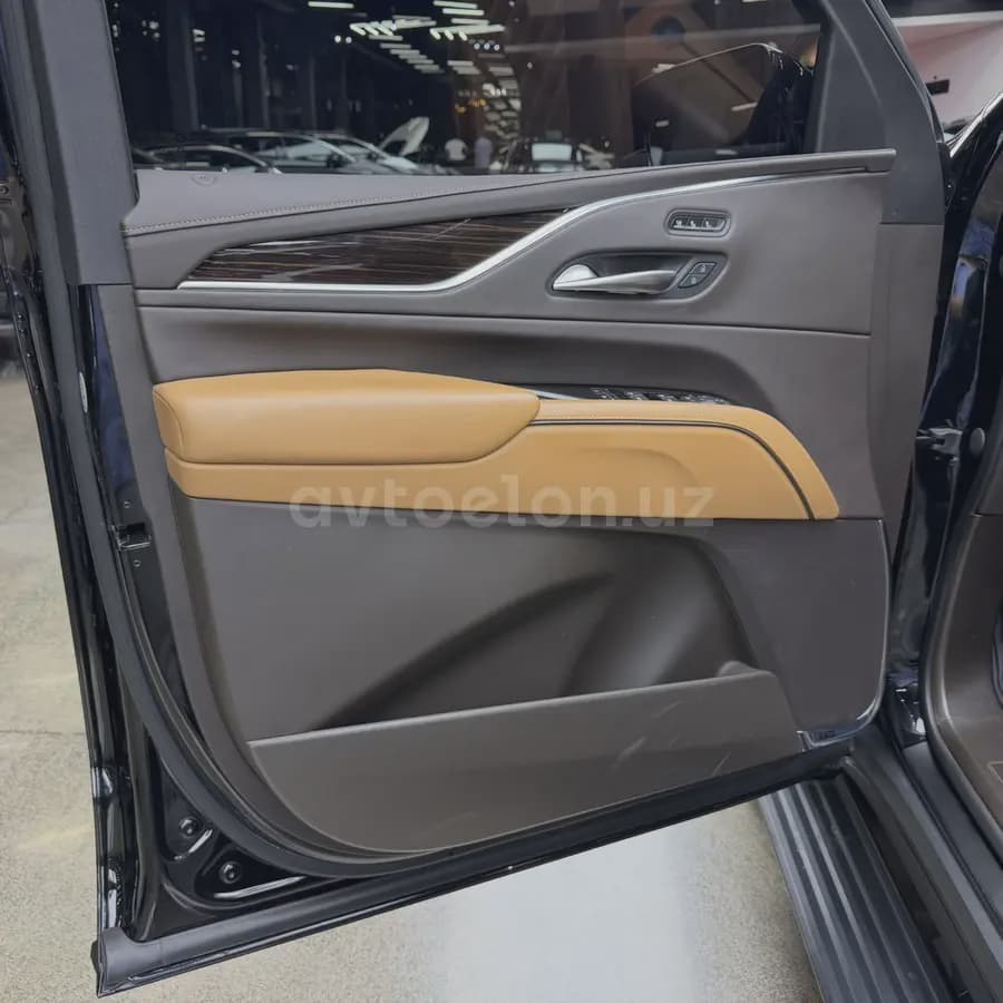 Cadillac Escalade 2022 — 3