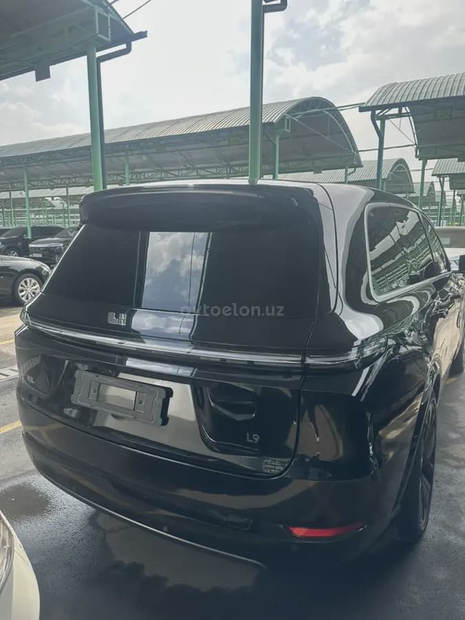 LI L9 2023 — 5