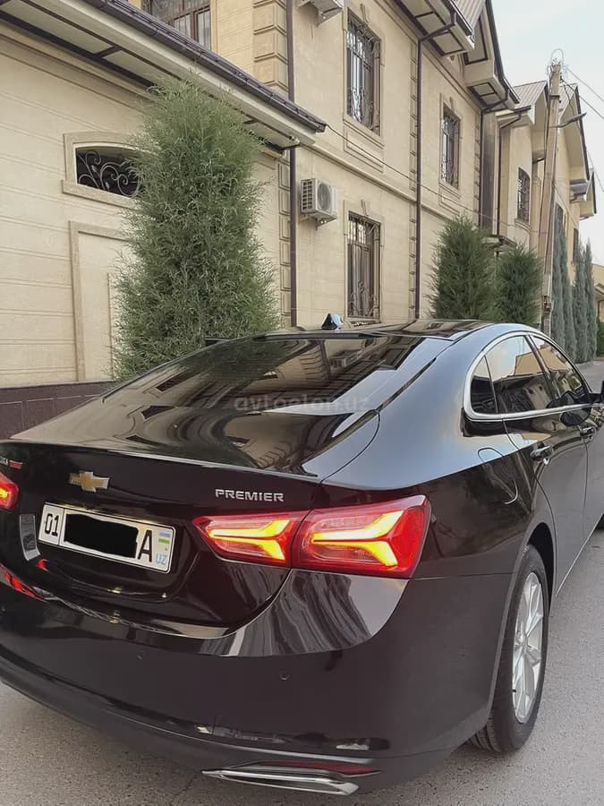 Chevrolet Malibu 2 2022 — 2