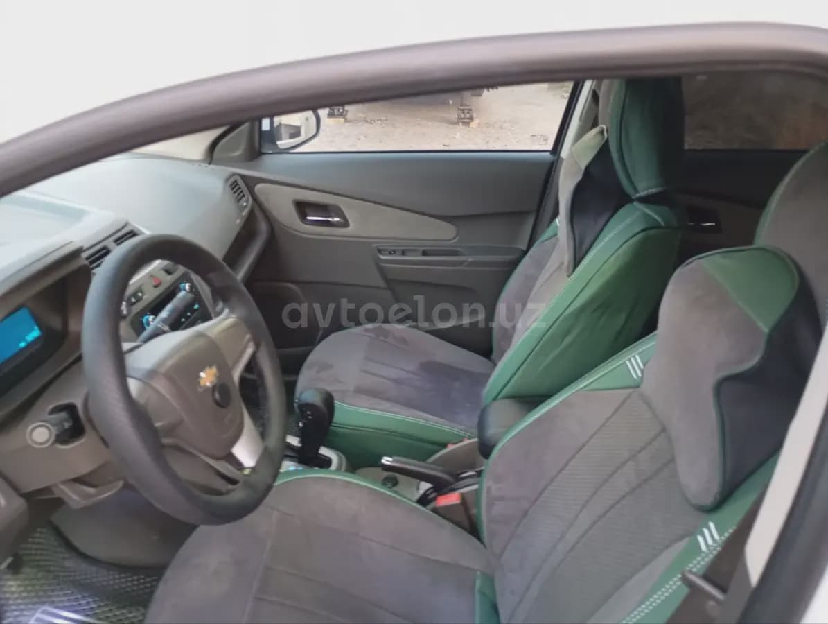 Chevrolet Cobalt, 4 позиция 2022 — 5