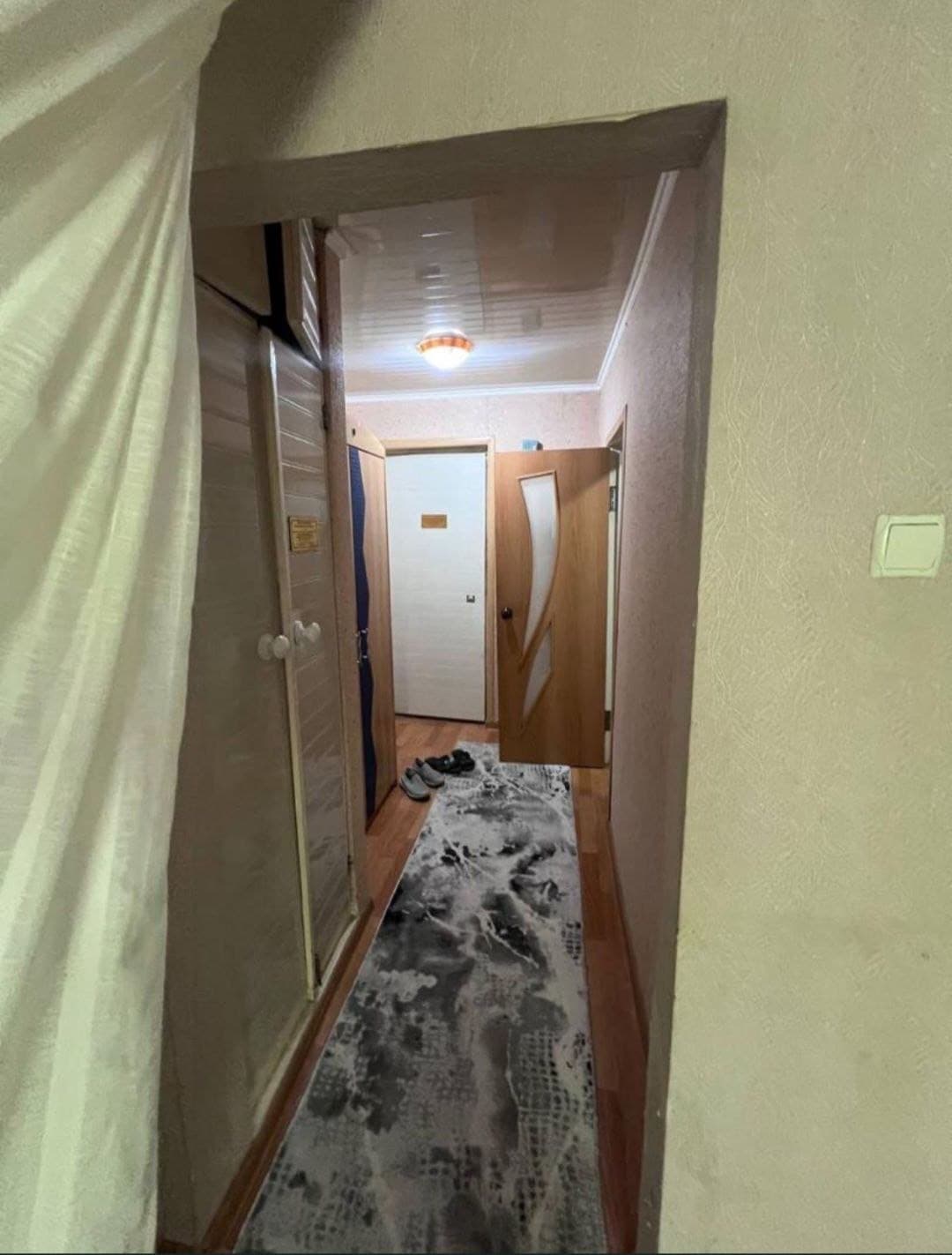 🇺🇿 КВАРТИРА СОТИЛАДИ 📍 Наккашлик 🚩 Ориентир: Сингапурский 🏢 1 хона — 1-қават / 4 қават 📐 Майдони: 42 м² — 2