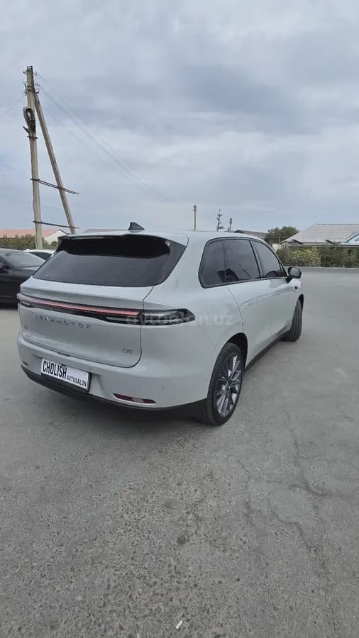 Leapmotor C10 2024 — 5