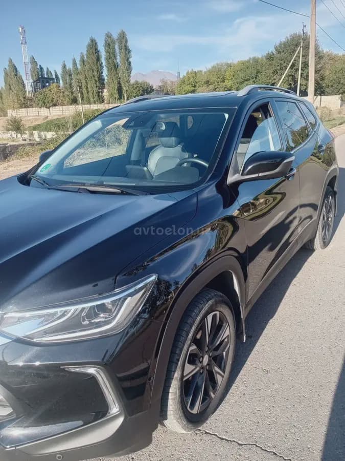 Chevrolet Tracker 2 2025 — 3