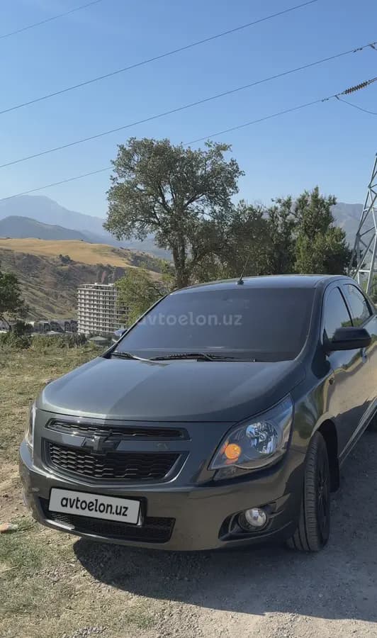 Chevrolet Cobalt 2026 — 4