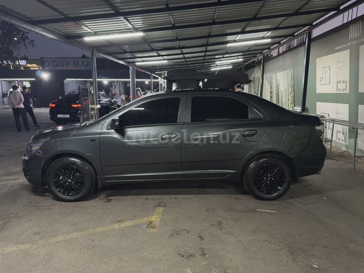 Chevrolet Cobalt 2026 — 5