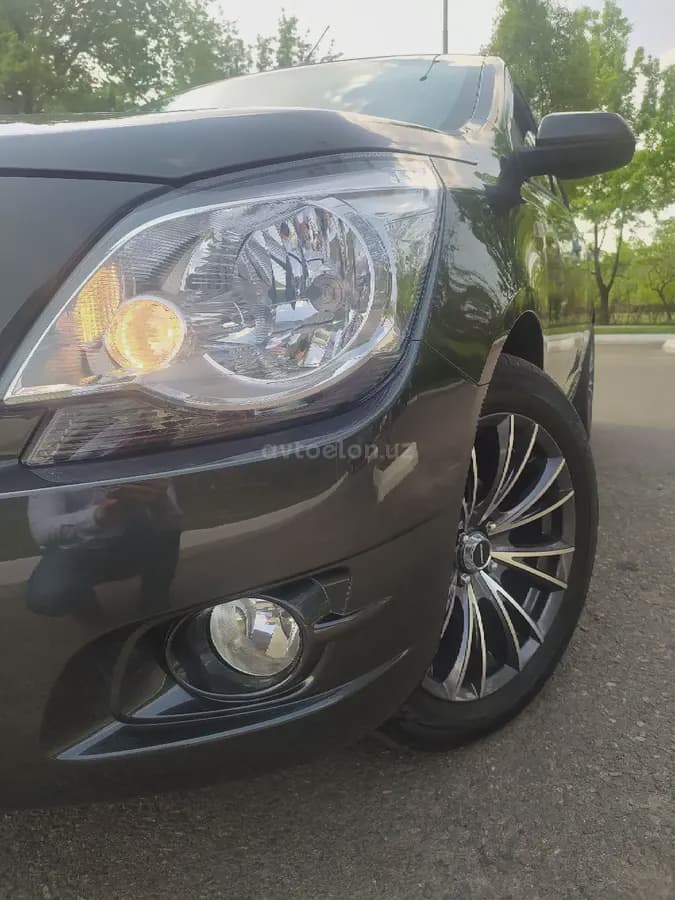 Chevrolet Cobalt, 4 позиция 2023 — 3