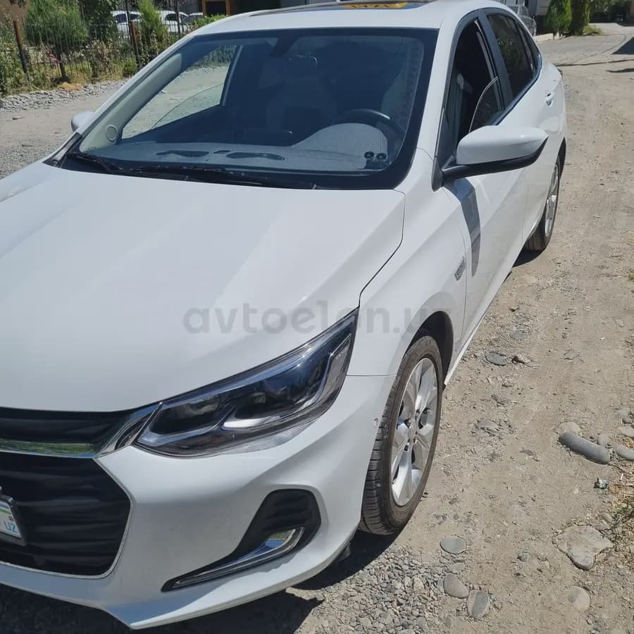 Chevrolet Onix 2023 — 1