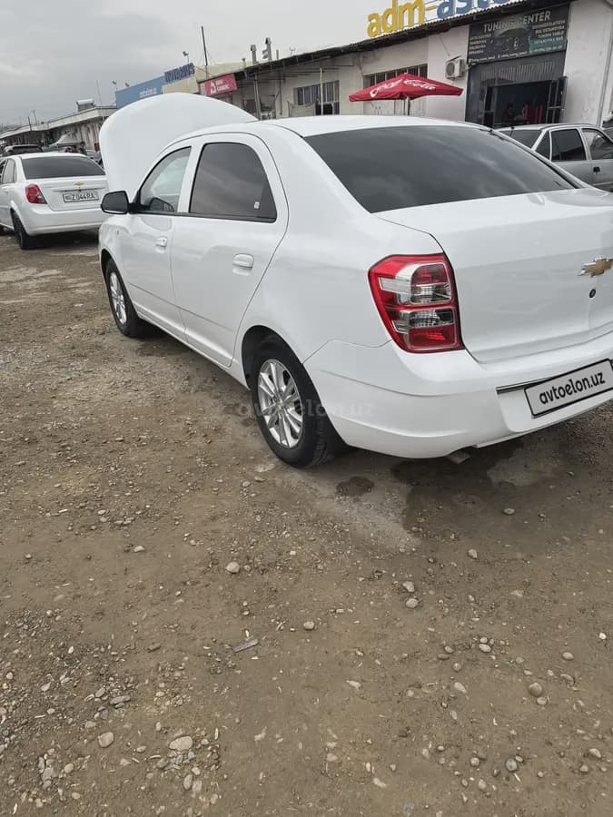 Chevrolet Cobalt 2024 — 4
