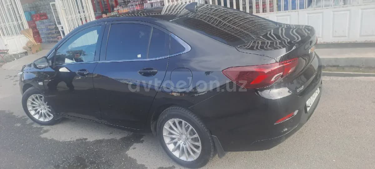 Chevrolet Onix 2023 — 4