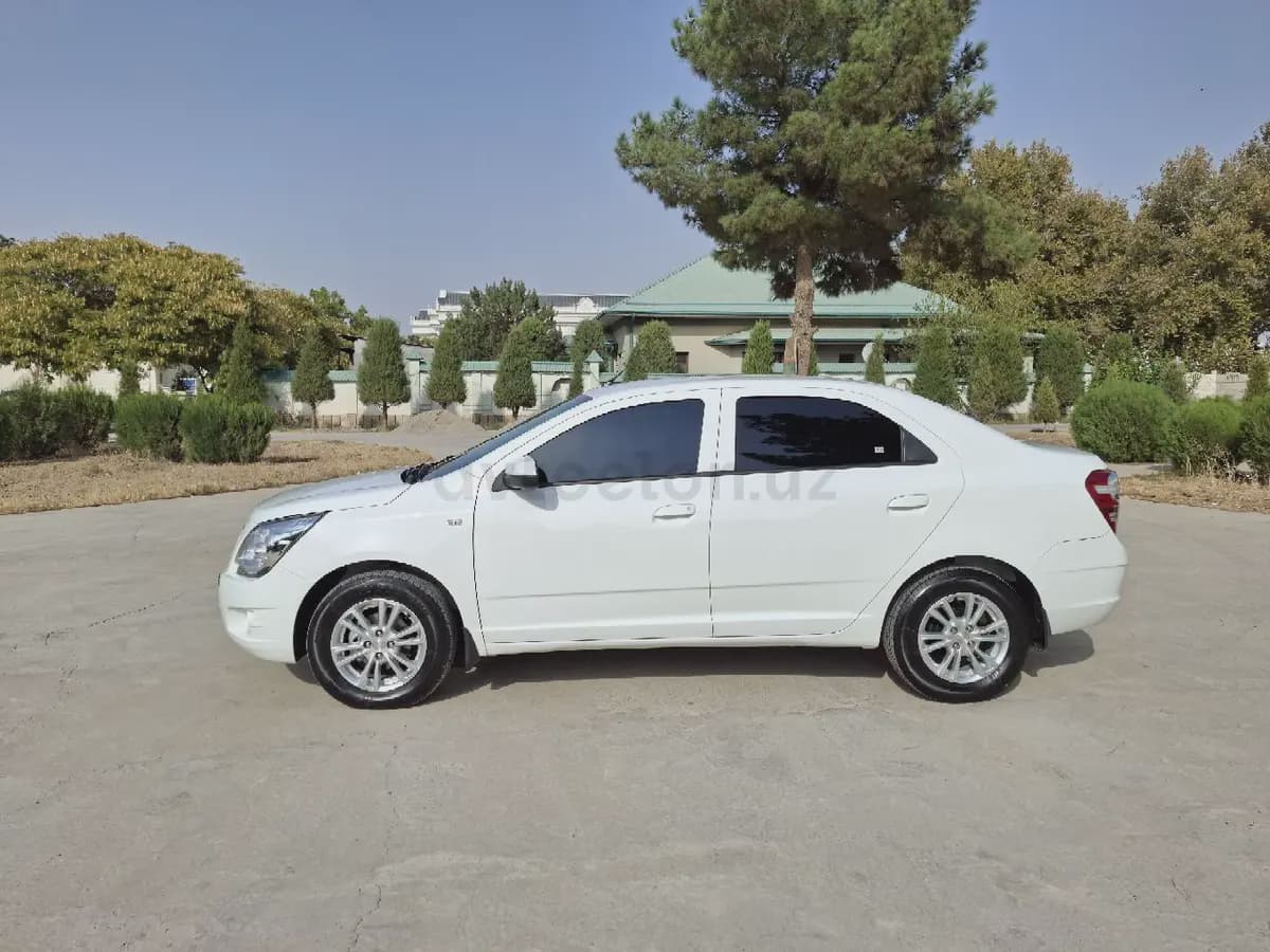Chevrolet Cobalt, 4 позиция 2026 — 2