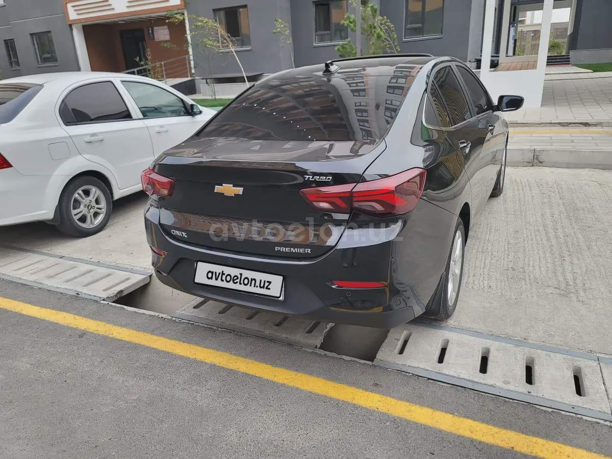 Chevrolet Onix 2026 — 2
