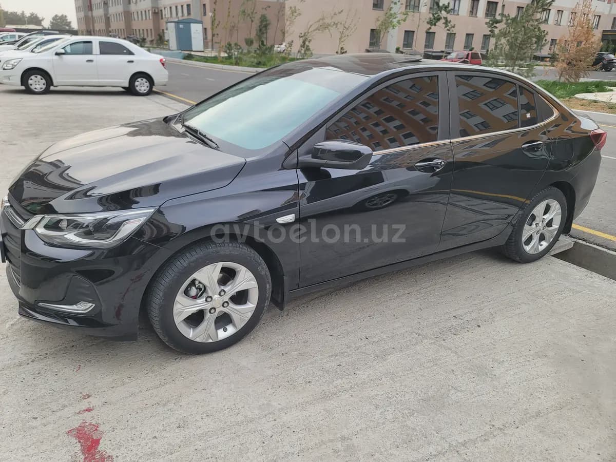 Chevrolet Onix 2026 — 3