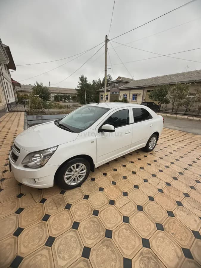 Chevrolet Cobalt, 4 позиция 2025 — 2