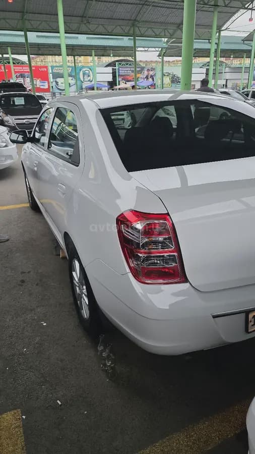 Chevrolet Cobalt, 4 позиция 2023 — 3