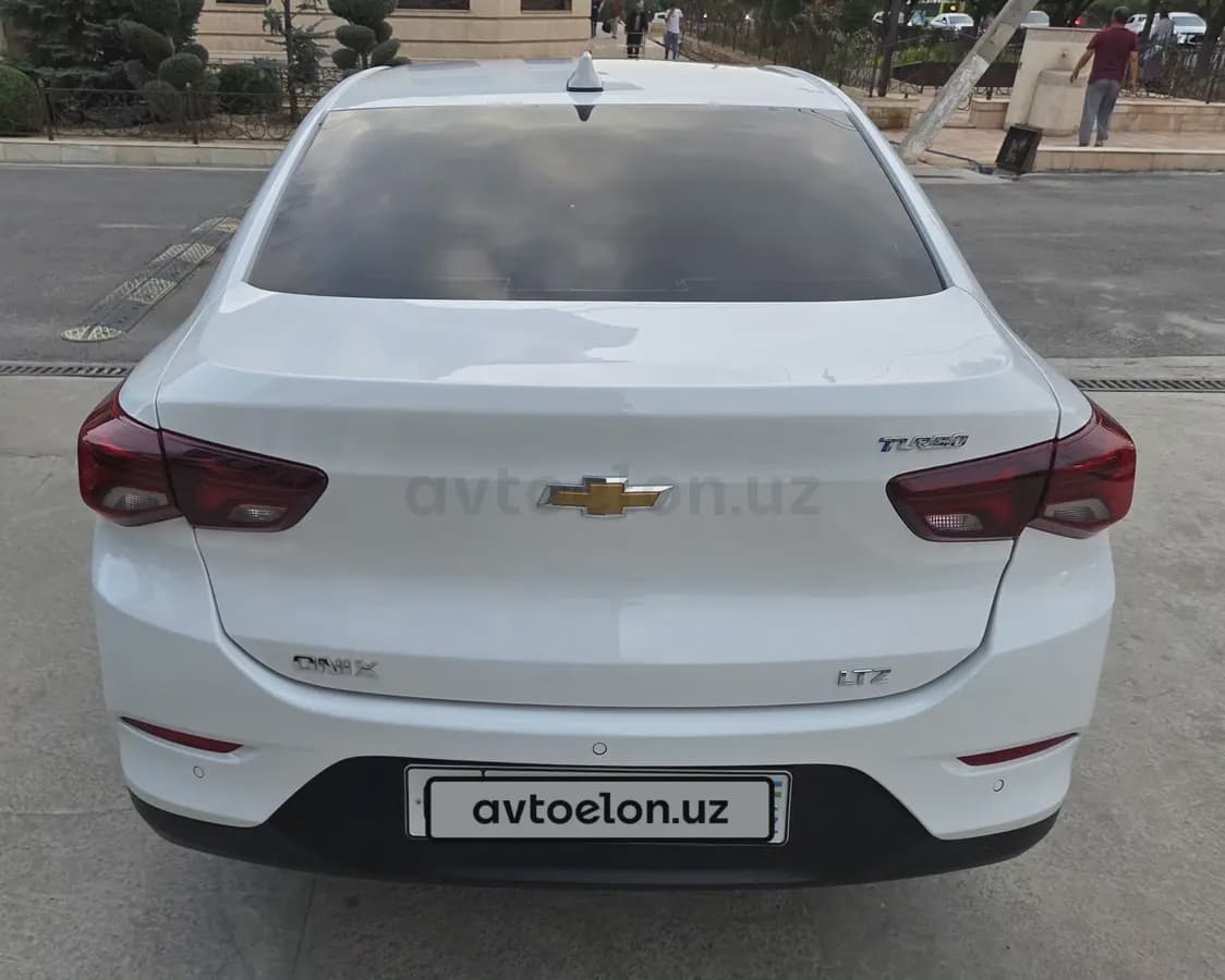 Chevrolet Onix 2025 — 2