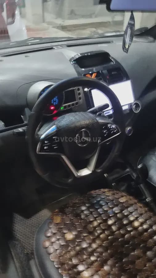 Chevrolet Spark, 2 позиция 2017 — 1
