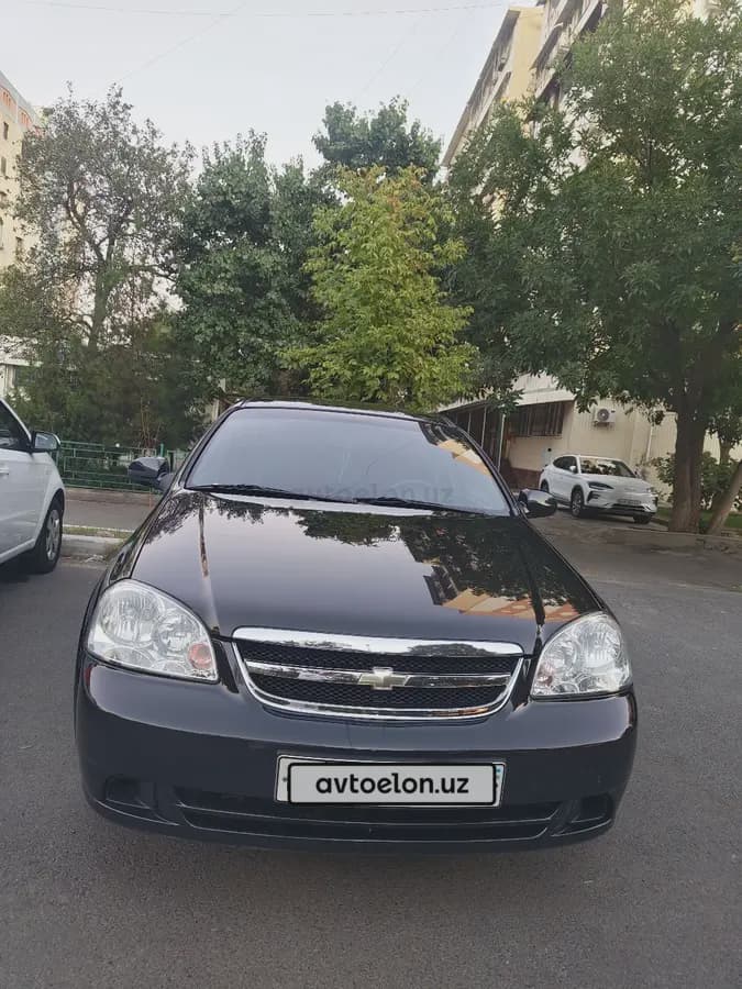 Chevrolet Lacetti, 1 позиция 2013 — 2