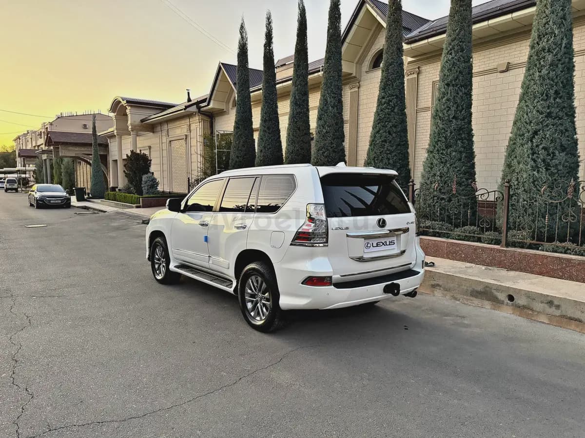 Lexus GX 460 2013 — 2