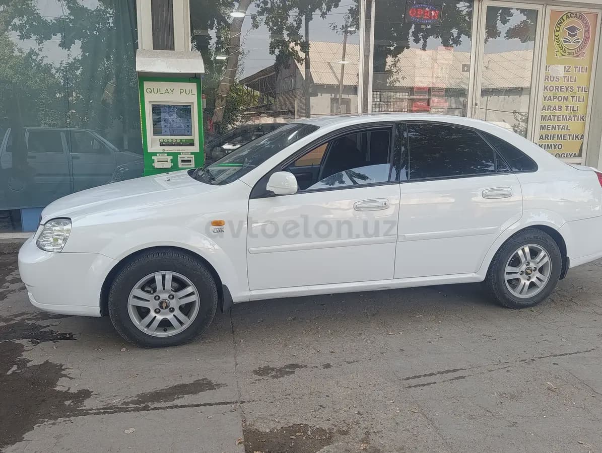 Chevrolet Lacetti, 3 позиция 2009 — 2