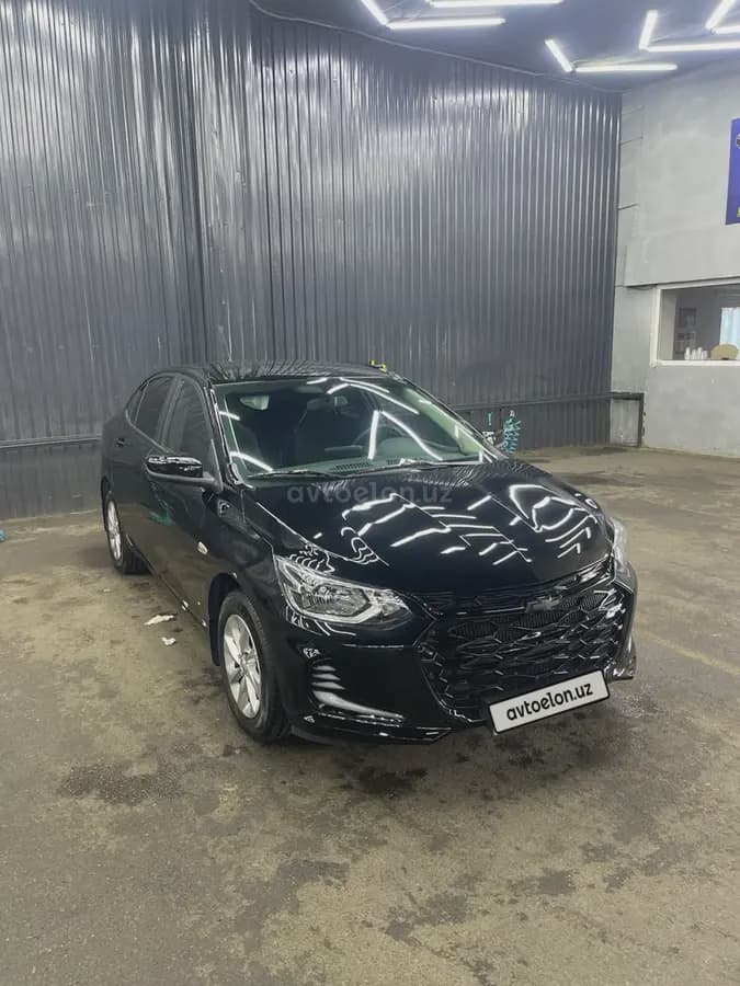 Chevrolet Onix 2024 — 3