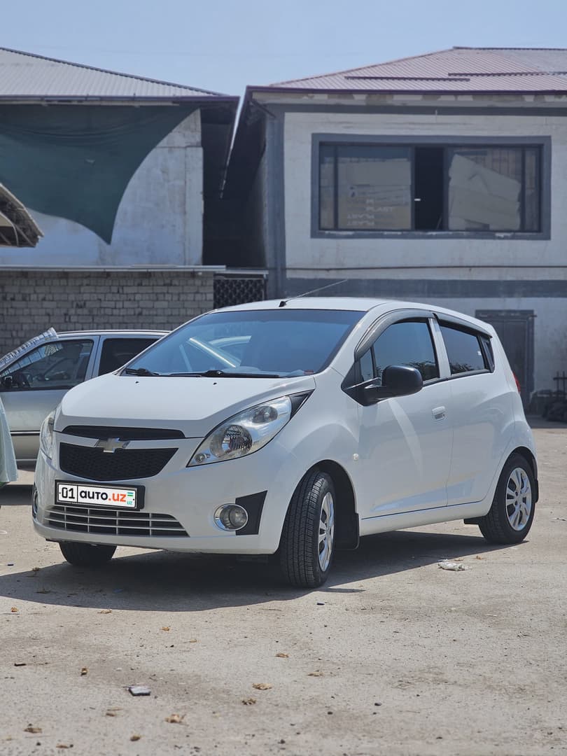 Chevrolet Spark 2015 — 2