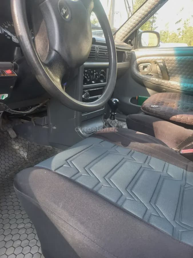 Daewoo Nexia 2004 — 4