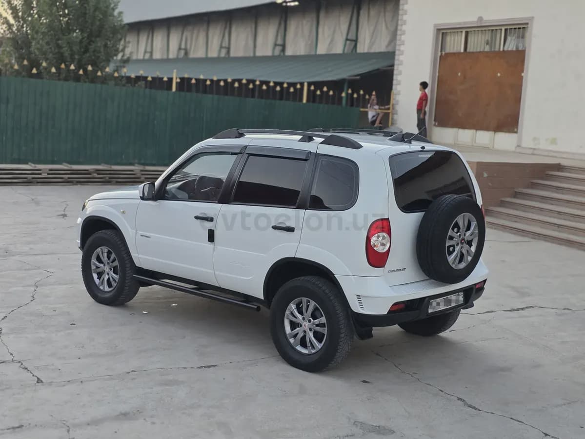 ВАЗ (Lada) Нива 2015 — 2