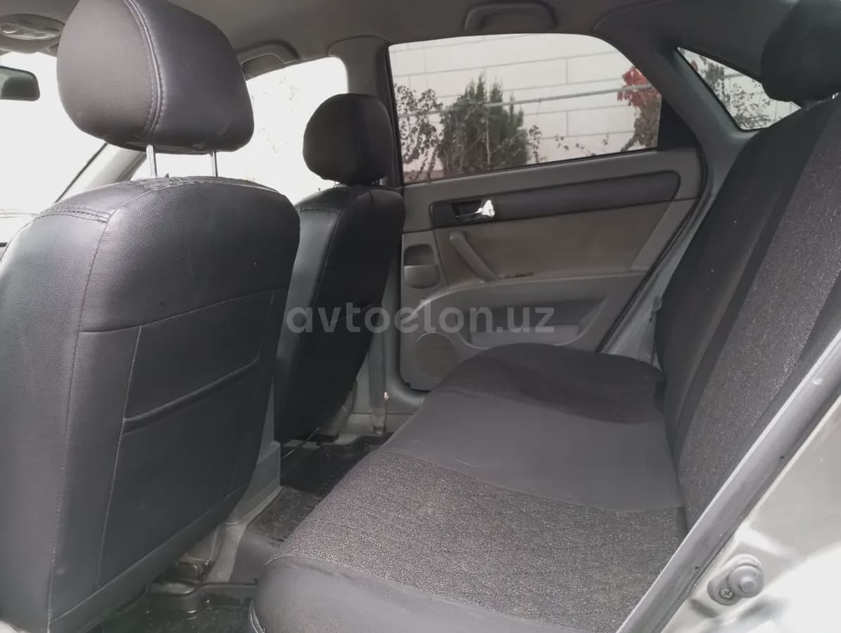 Chevrolet Gentra, 1 позиция Газ-бензин 2015 — 5