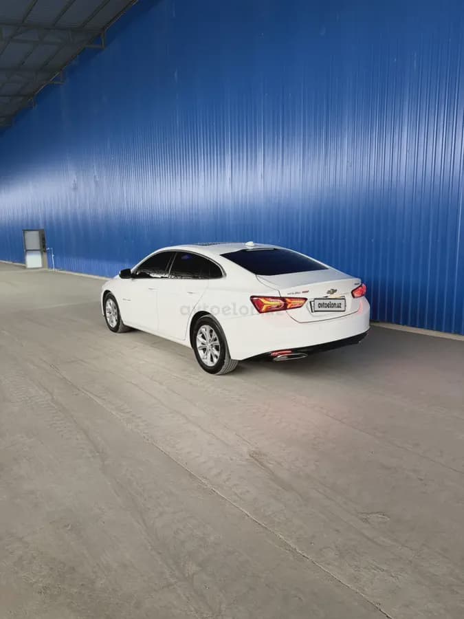 Chevrolet Malibu 2 2019 — 2