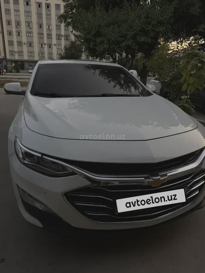 Chevrolet Malibu 2 2022 — 2