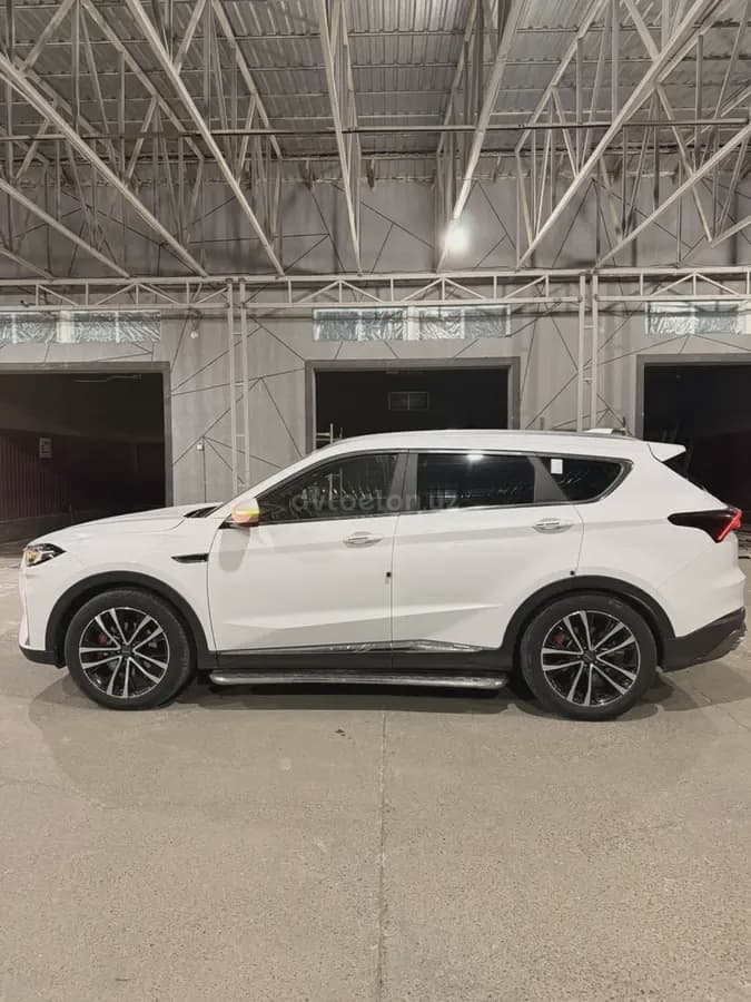 Jetour X70 Plus 2022 — 2