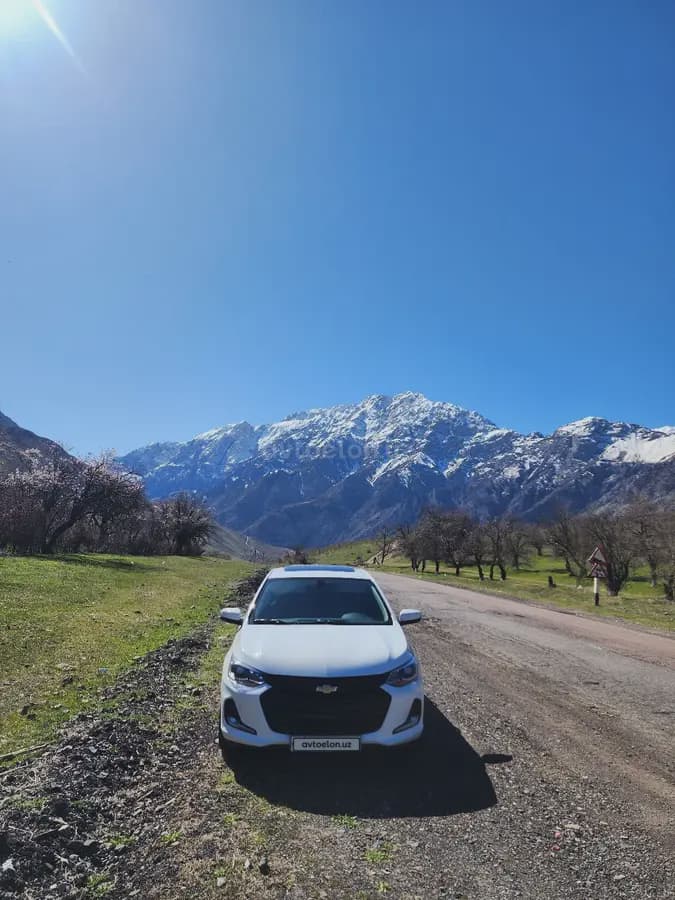 Chevrolet Onix 2024 — 2