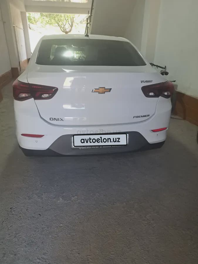 Chevrolet Onix 2024 — 3