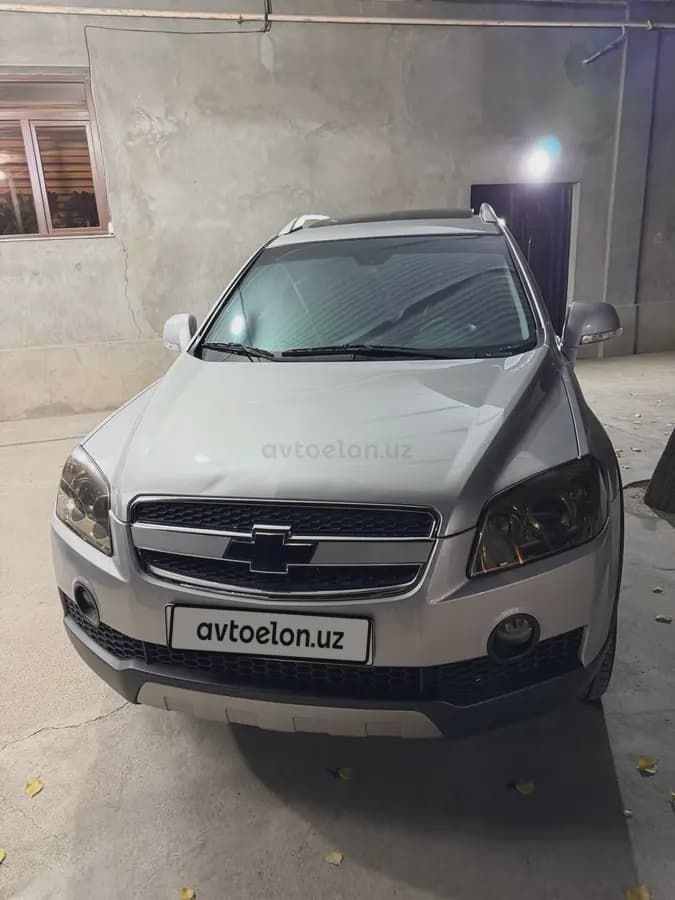 Chevrolet Captiva, 1 позиция 2009 — 2