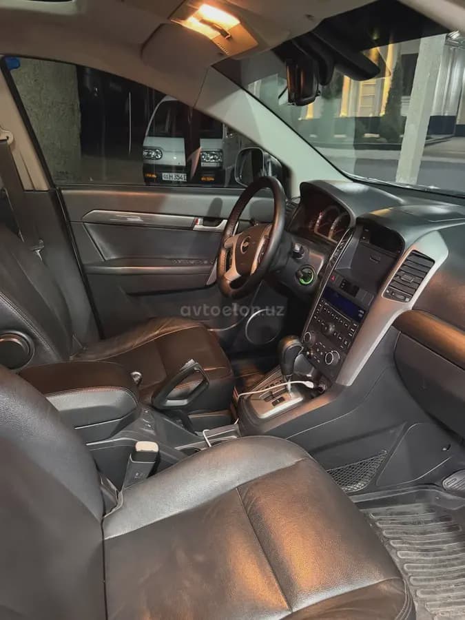 Chevrolet Captiva, 1 позиция 2009 — 5