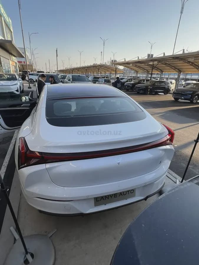 Neta Neta S 2024 — 5
