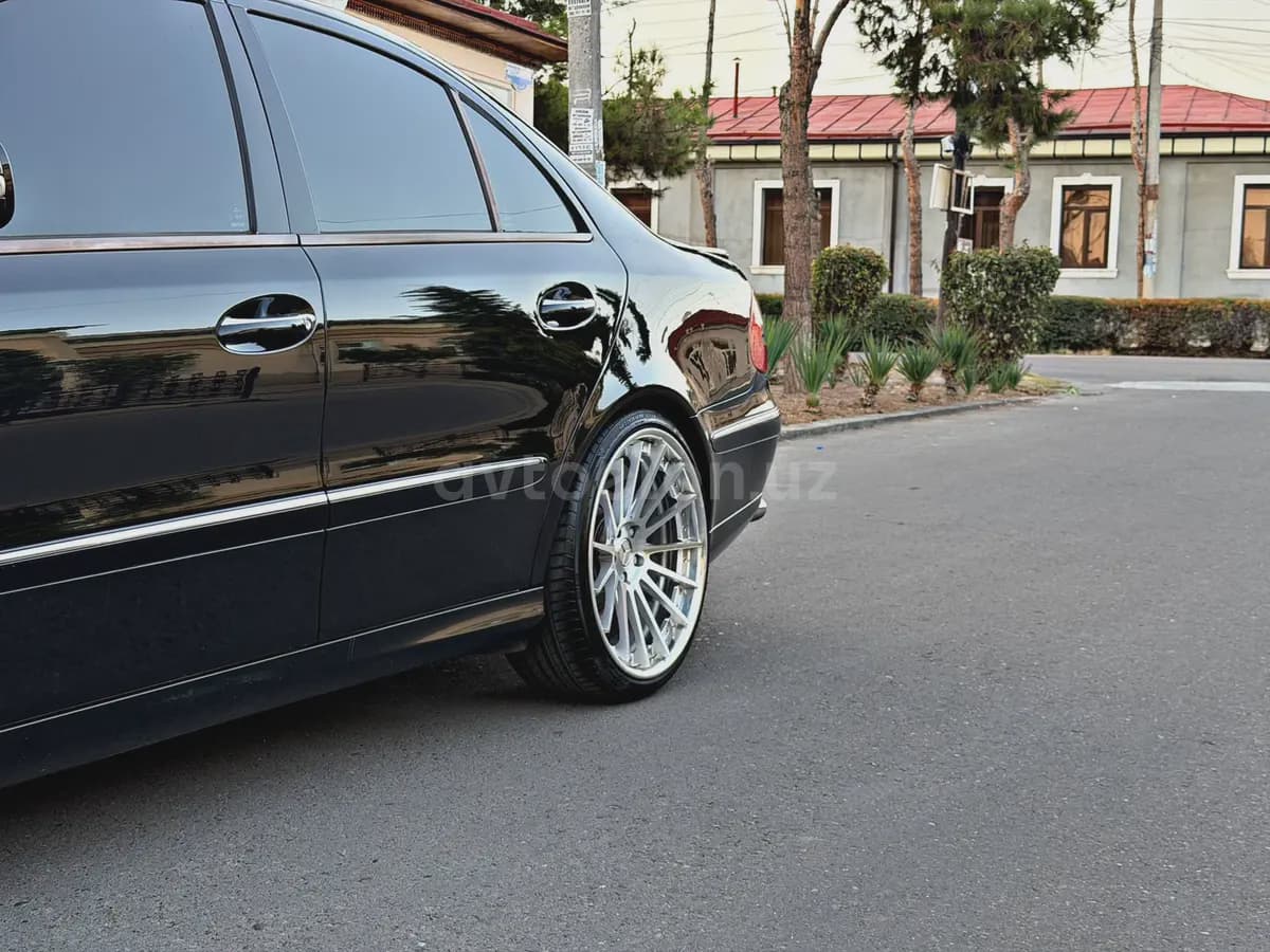 Mercedes-Benz E 500 2003 — 5