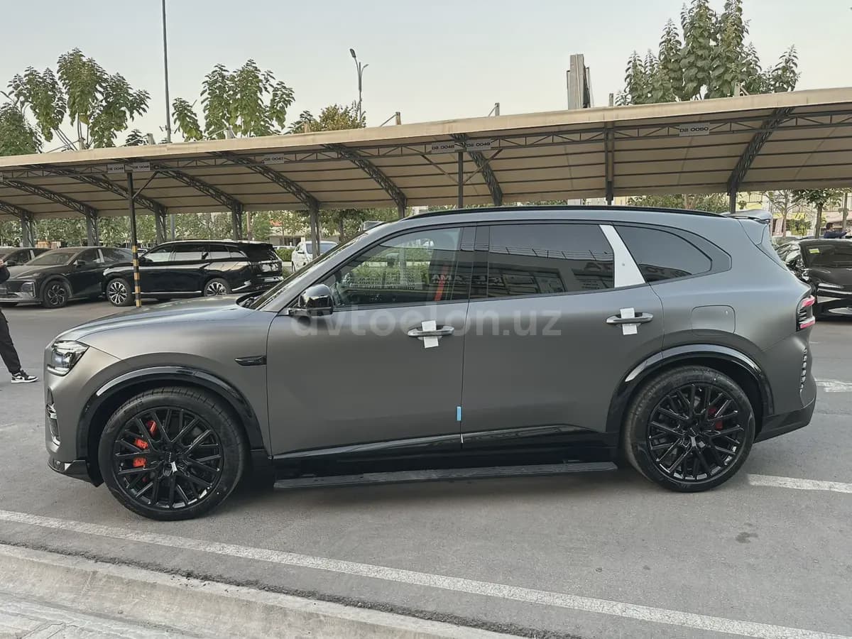 Zeekr 8x 2026 — 2
