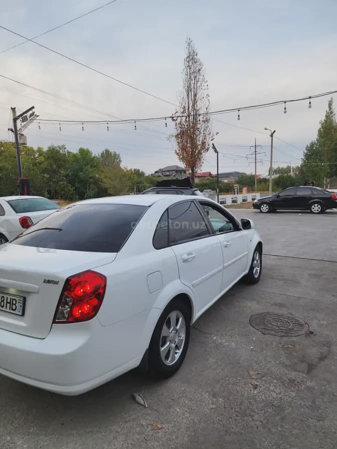 Chevrolet Gentra, 1 позиция 2017 — 3