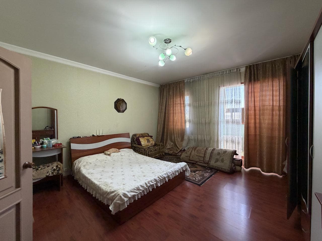 Продается 3 комн квартира на Катартале 103 м² — 3
