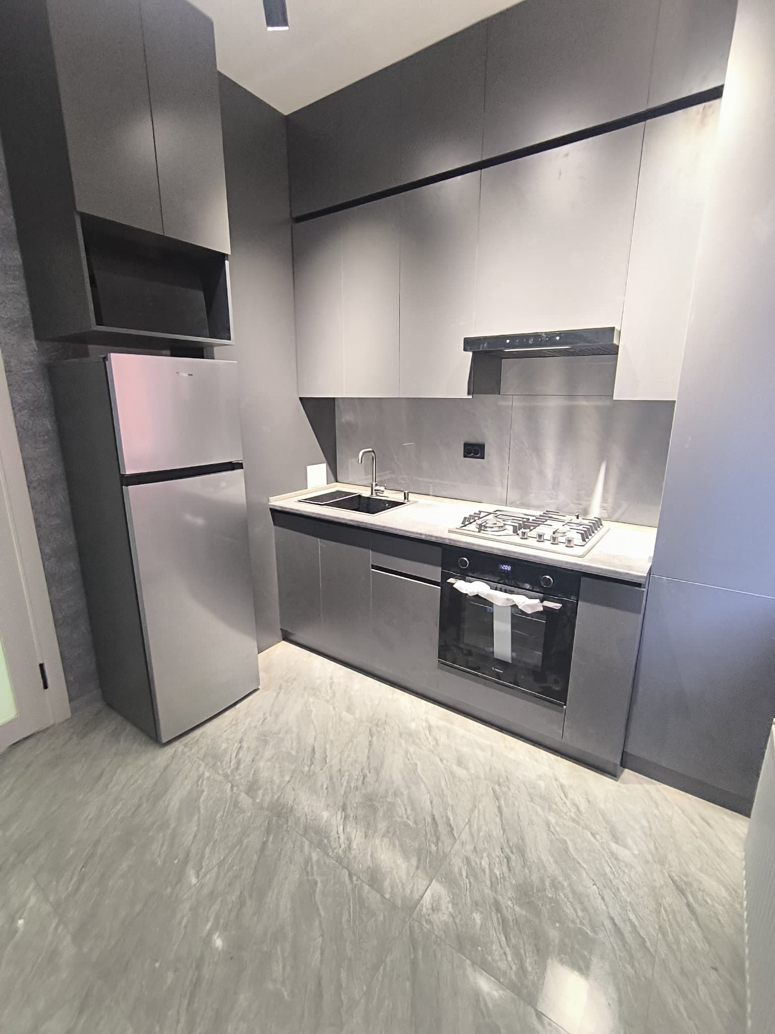 Учтепа Авеню 2-ком 4-еташ 9-еташка 2/4/9 новостройка 50 м² С ремонтом цена: 73500 срочно. — 2