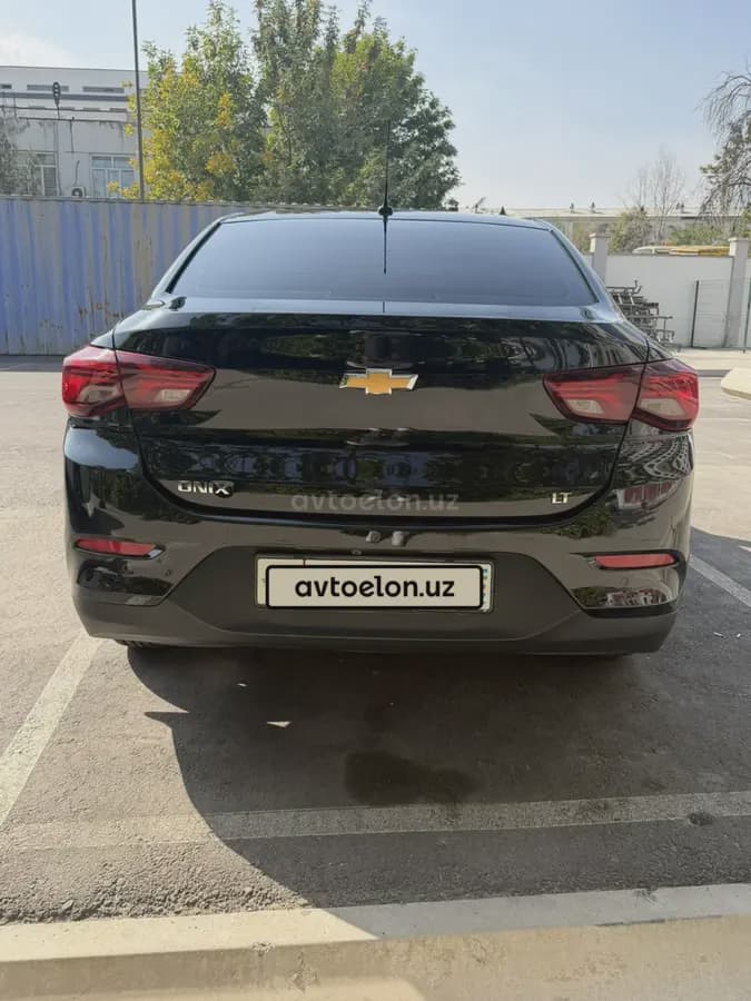 Chevrolet Onix 2025 — 2