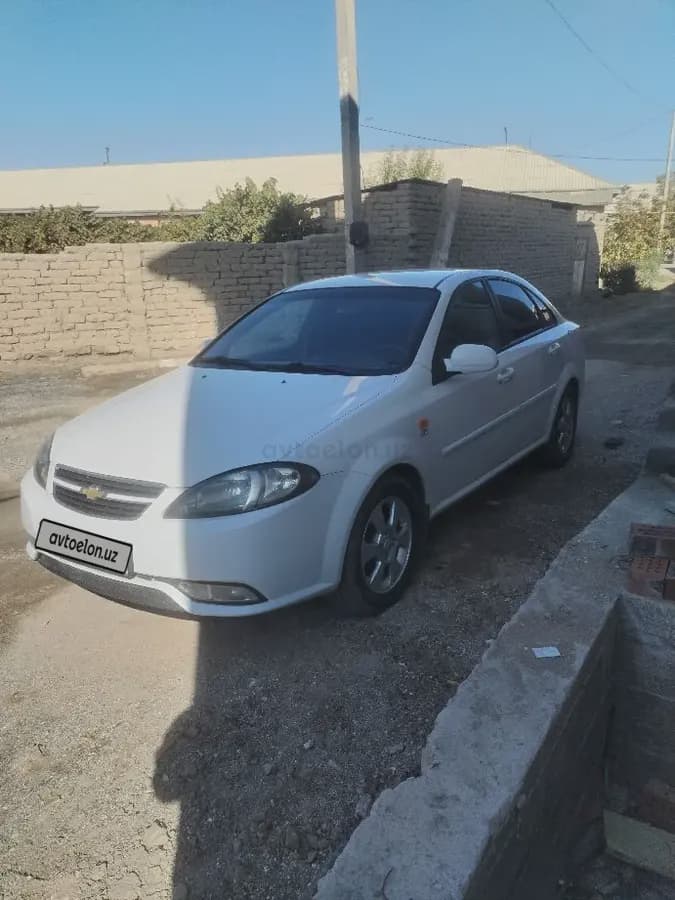 Chevrolet Gentra, 1 позиция 2015 — 3