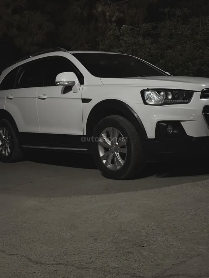 Chevrolet Captiva, 4 позиция 2017 — 3